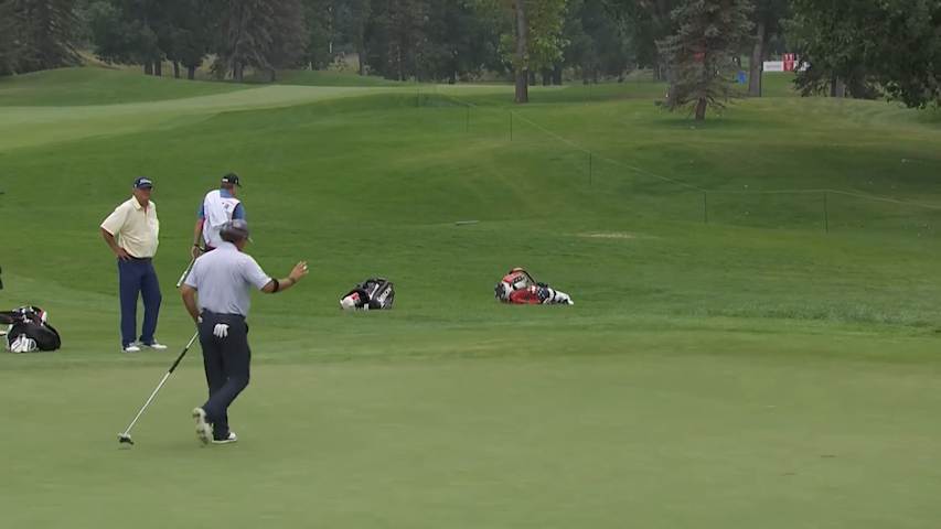 Scott McCarron makes nice eagle putt at Rogers Charity