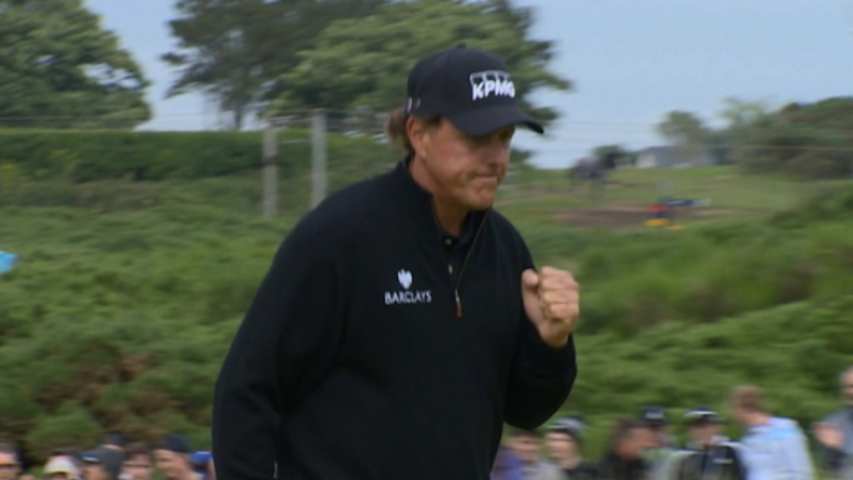 Phil Mickelson comes up clutch with par save on No. 12 at The Open