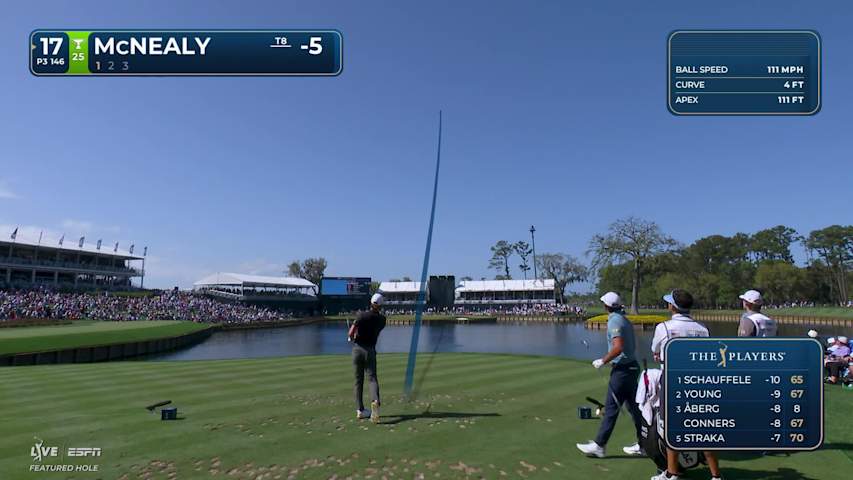 Maverick McNealy pours in 30-foot birdie putt on No. 17 at THE PLAYERS