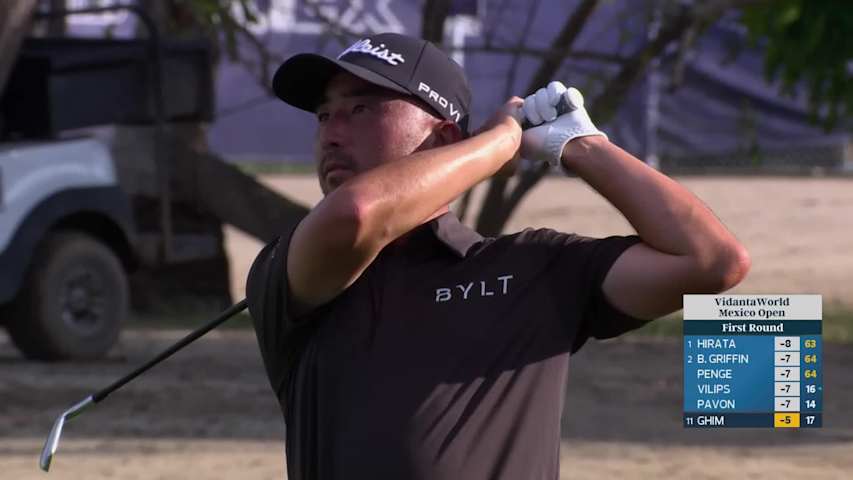 Doug Ghim holes 59-foot approach for birdie on No. 18 at Mexico Open