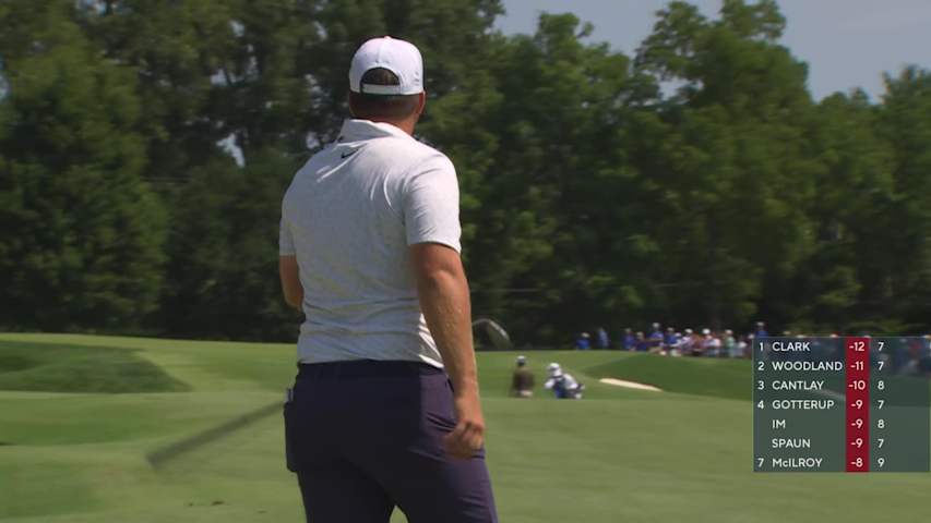 Chris Gotterup holes 19-foot shot for birdie on No. 8 at BMW Championship
