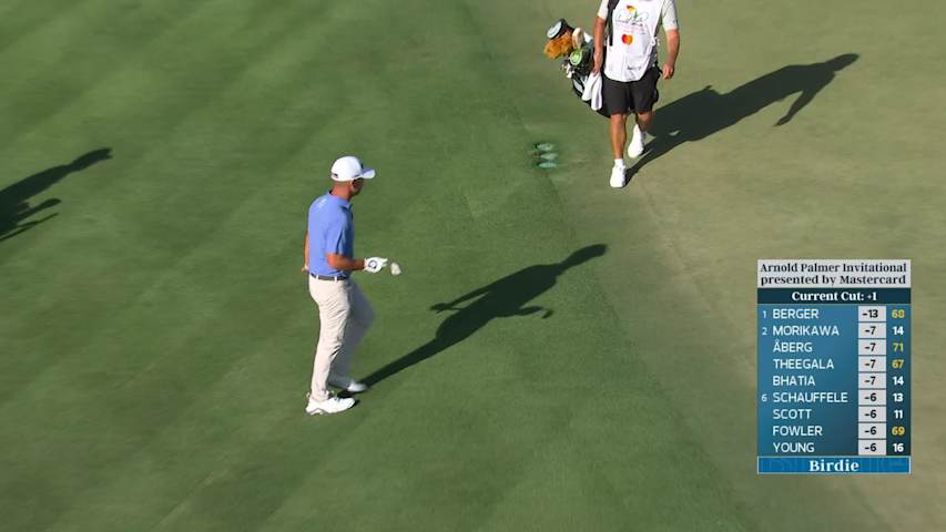Brian Harman holes out 33-foot birdie putt on No. 15 at Arnold Palmer
