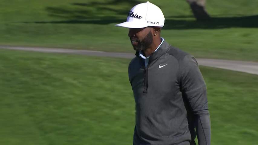 Tim O’Neal sinks birdie putt at APGA Farmers