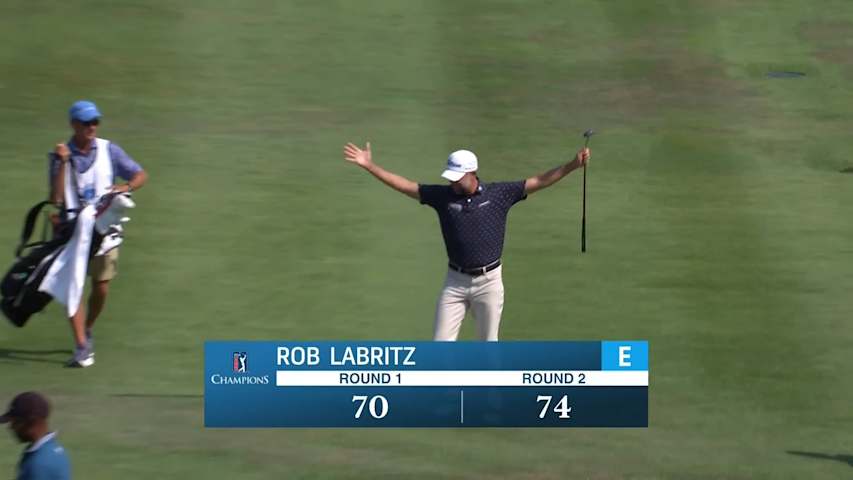 Rob Labritz holes lengthy birdie putt from off the green at Boeing Classic