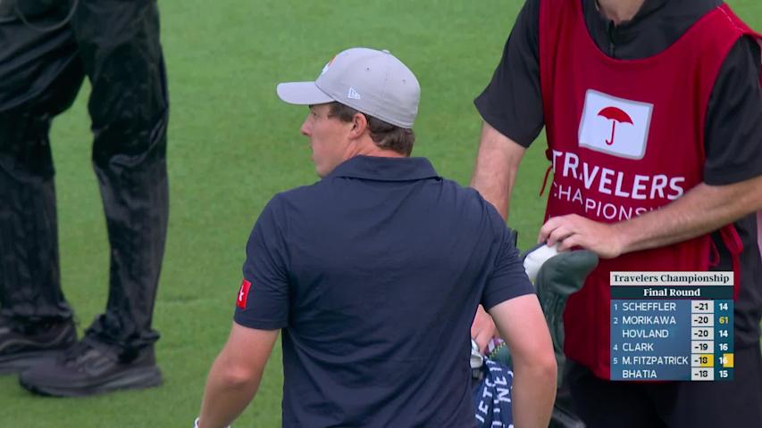 Matt Fitzpatrick sinks 21-foot birdie putt on No. 17 at Travelers