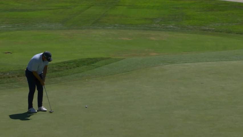 Blaine Hale, Jr. rolls in 23-footer for birdie at Procore