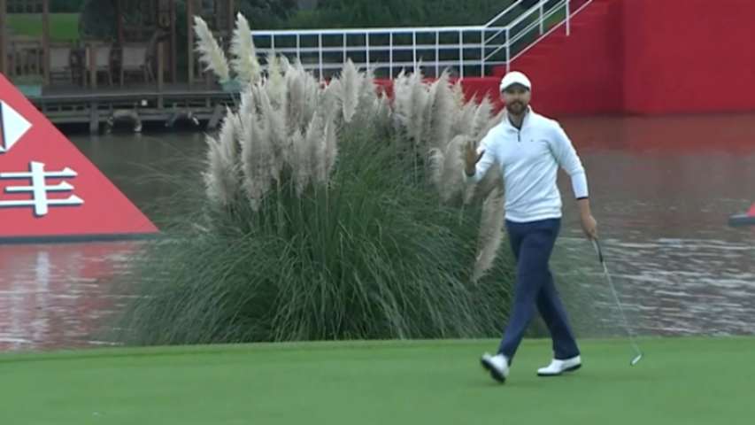 Rikard Karlberg birdies No. 18 at HSBC Champions