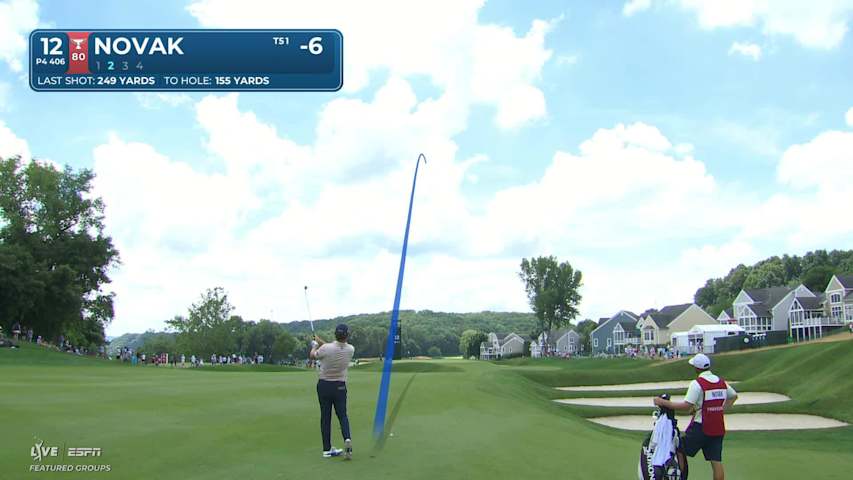 Andrew Novak sinks 29-foot birdie putt on No. 12 at Travelers