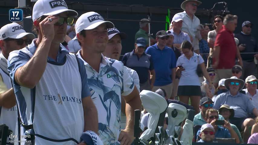 Russell Henley sinks 44-foot birdie putt on No. 17 at THE PLAYERS