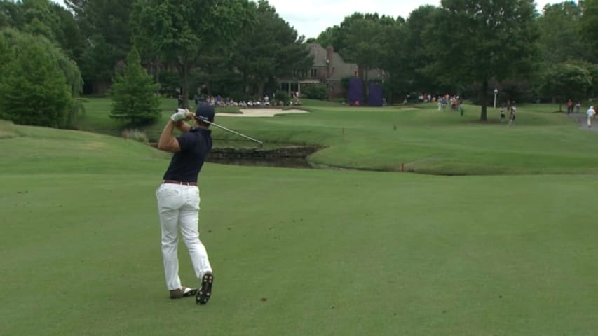 Billy Horschel rattles the flagstick with approach at FedEx St. Jude