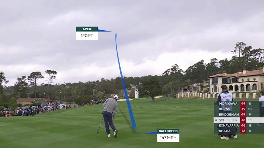 Scottie Scheffler sinks 12-foot birdie putt on No. 14 at AT&T Pebble Beach