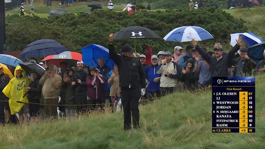 Darren Clarke chips in for electric birdie at The Open