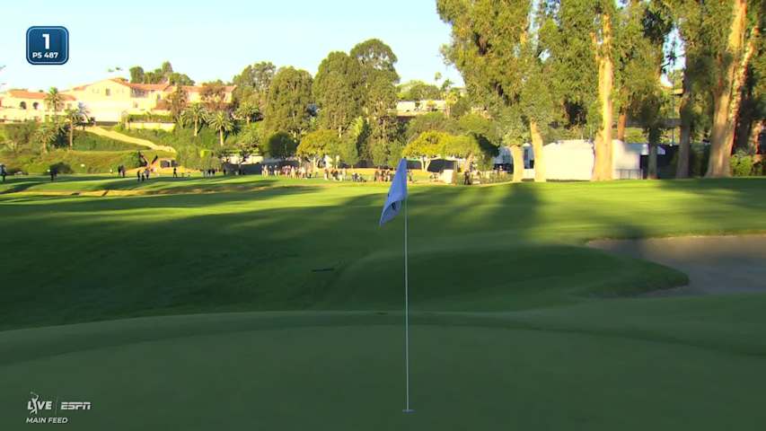 Matti Schmid holes 52-foot birdie putt from off green on No. 1 at The Genesis