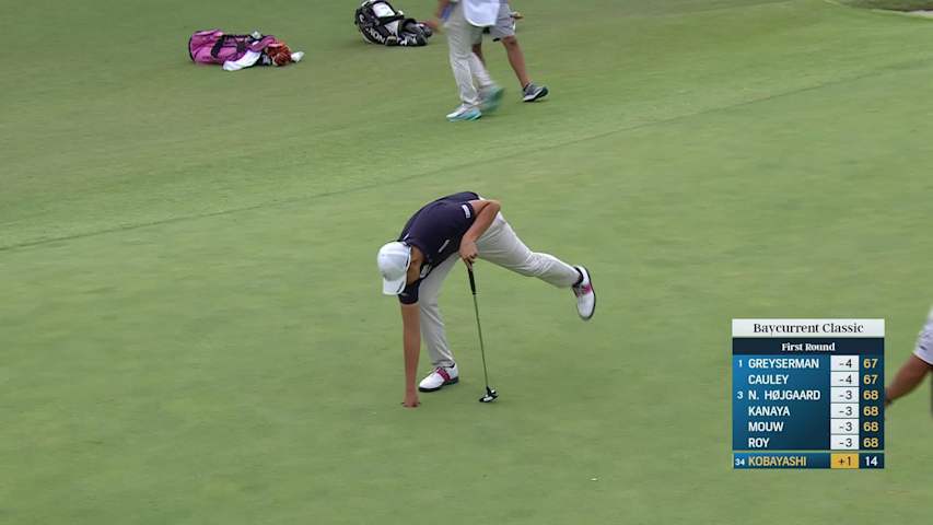 Taiga Kobayashi sinks 7-foot birdie putt on No. 15 at Baycurrent