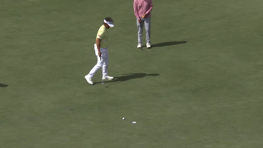 Hiroyuki Fujita makes birdie on No. 18 at Rogers Charity Classic