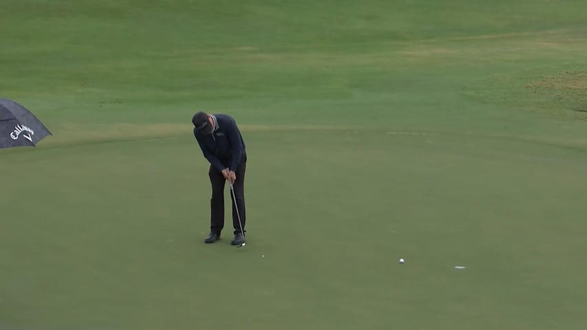 Michael Wright drains birdie putt at Simmons Bank
