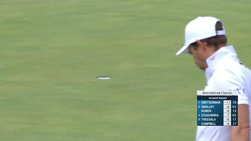Camilo Villegas buries 41-foot birdie putt on No. 17 at Baycurrent