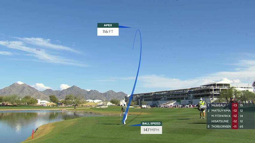 Min Woo Lee sinks 25-foot eagle putt on No. 15 at WM Phoenix Open