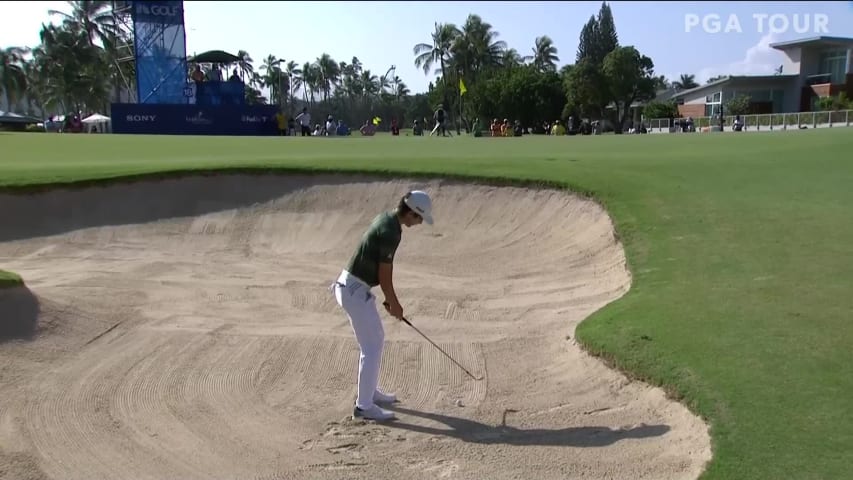 Joaquin Niemann’s bunker game yields birdie at the Sony Open