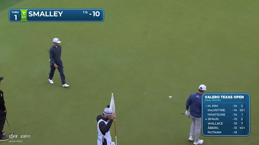 Alex Smalley drains 34-foot birdie putt on No. 1 at Valero