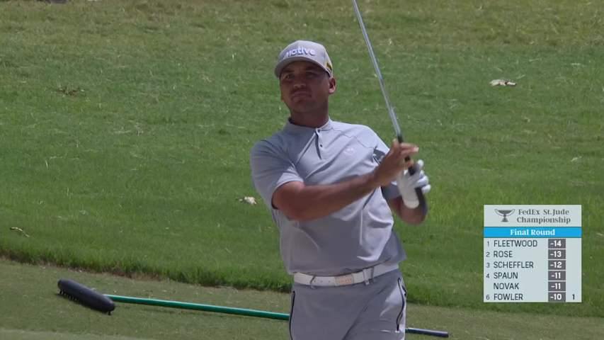 Jason Day makes birdie on No. 18 at FedEx St. Jude