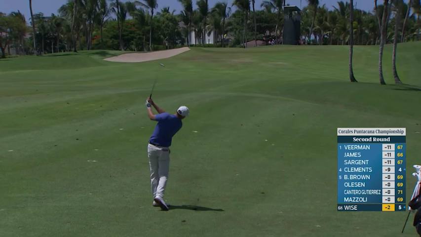 Aaron Wise gets up-and-down from 126 yards for birdie on No. 15 at Corales Puntacana