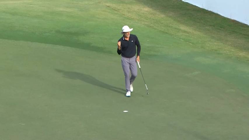 Stuart Appleby buries birdie putt at SAS Champ
