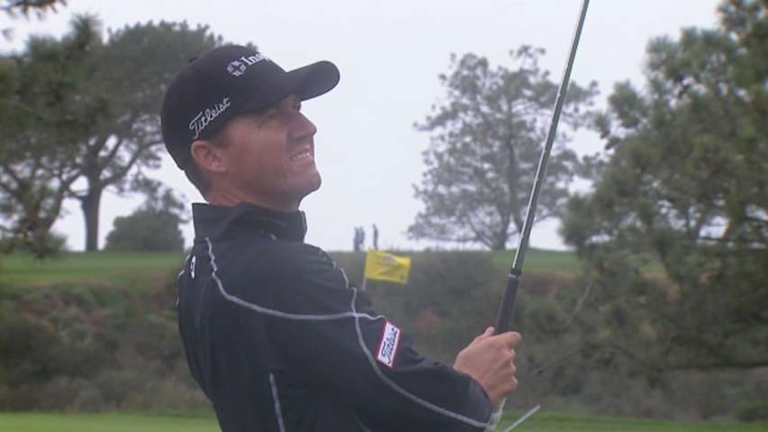Jimmy Walker’s tee shot nearly hops in at Farmers