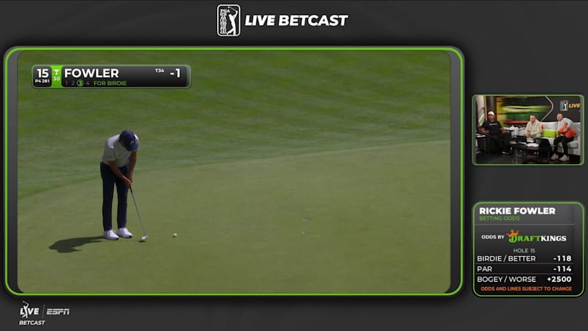 Rickie Fowler sinks 8-foot putt for birdie on No. 15 at Travelers
