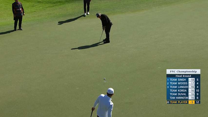 Gary Player rolls in birdie putt at PNC Championship