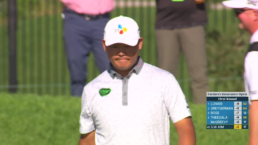 Si Woo Kim sinks 31-foot eagle putt on No. 18 at Farmers