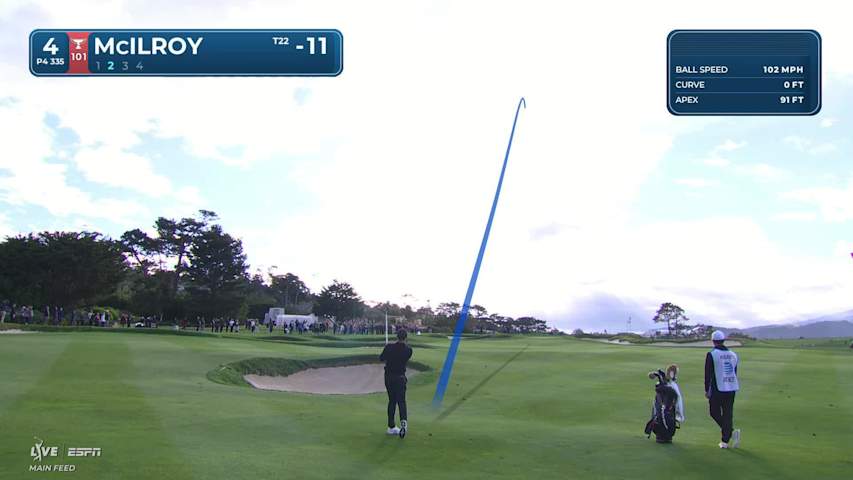 Rory McIlroy holes out 33-foot birdie putt on No. 4 at Pebble Beach