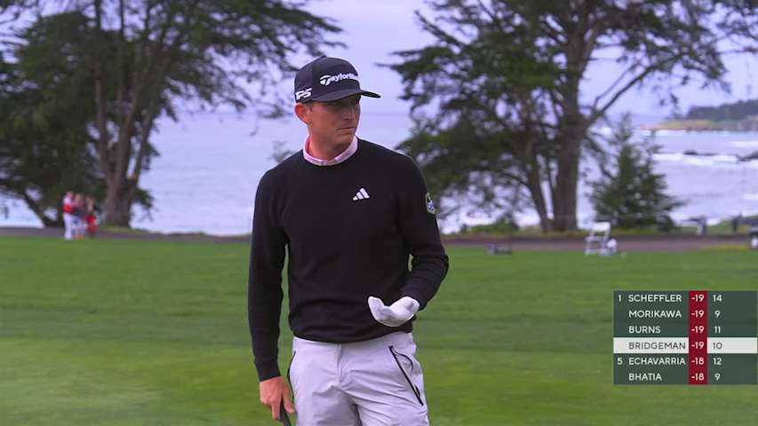 Jacob Bridgeman pours in 16-foot birdie putt on No. 11 at AT&T Pebble Beach