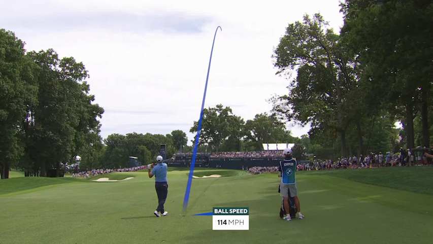 Scottie Scheffler holes 22-foot shot from rough for birdie on No. 15 at BMW Championship