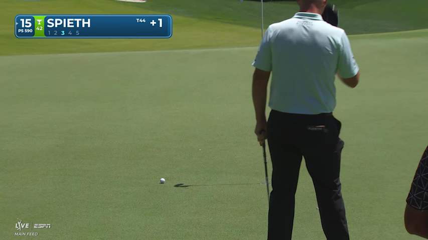 Jordan Spieth sinks 3-foot birdie putt on No. 15 at Truist Championship