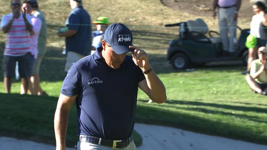 Phil Mickelson's huge birdie on No. 16 at Safeway