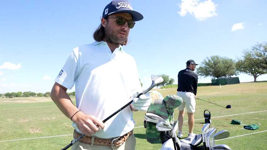 Joey Garber shows off 64-degree wedge