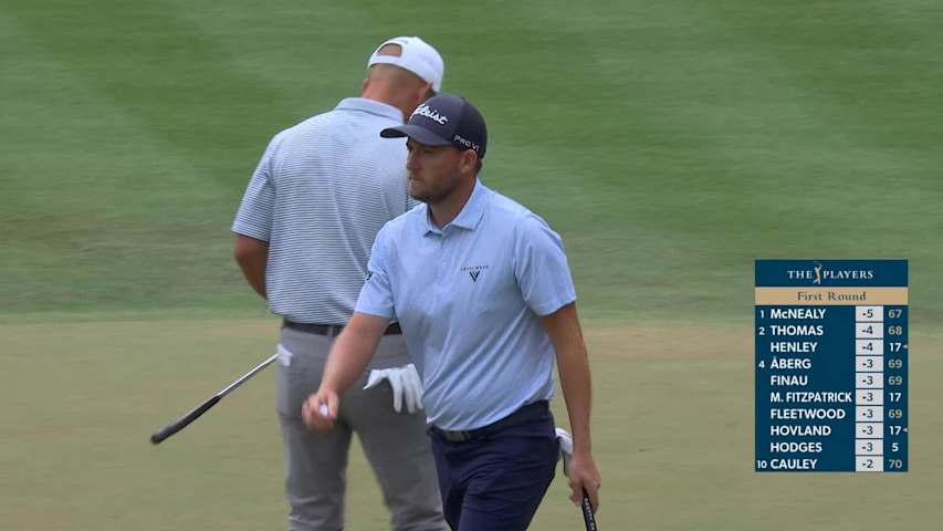 Lee Hodges rolls in 10-foot birdie putt on No. 5 at THE PLAYERS