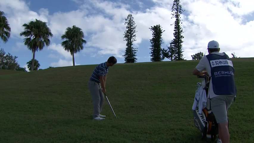 Ollie Schniederjans gets up-and-down for birdie at Bermuda