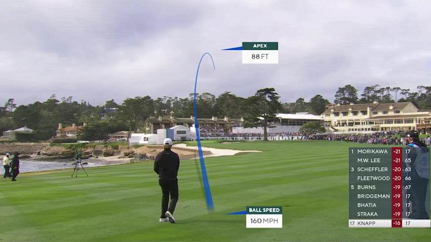 Jake Knapp holes 27-foot eagle putt from rough on No. 18 at Pebble Beach