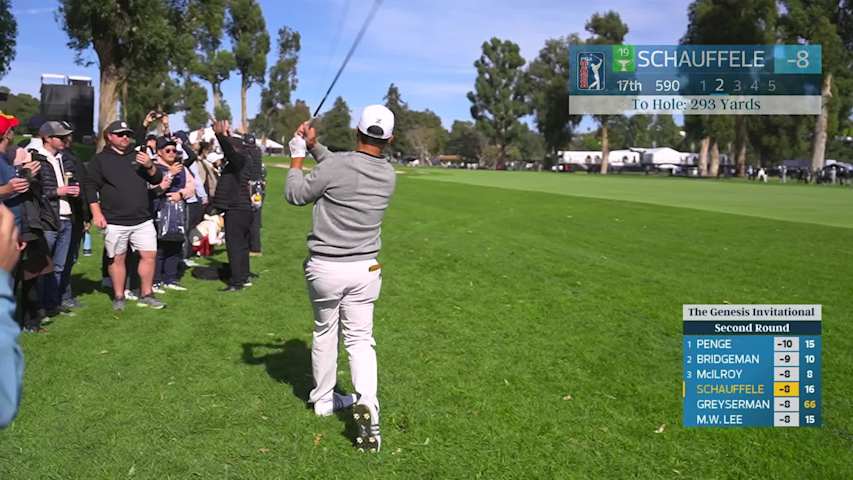 Xander Schauffele makes birdie on No. 17 at The Genesis