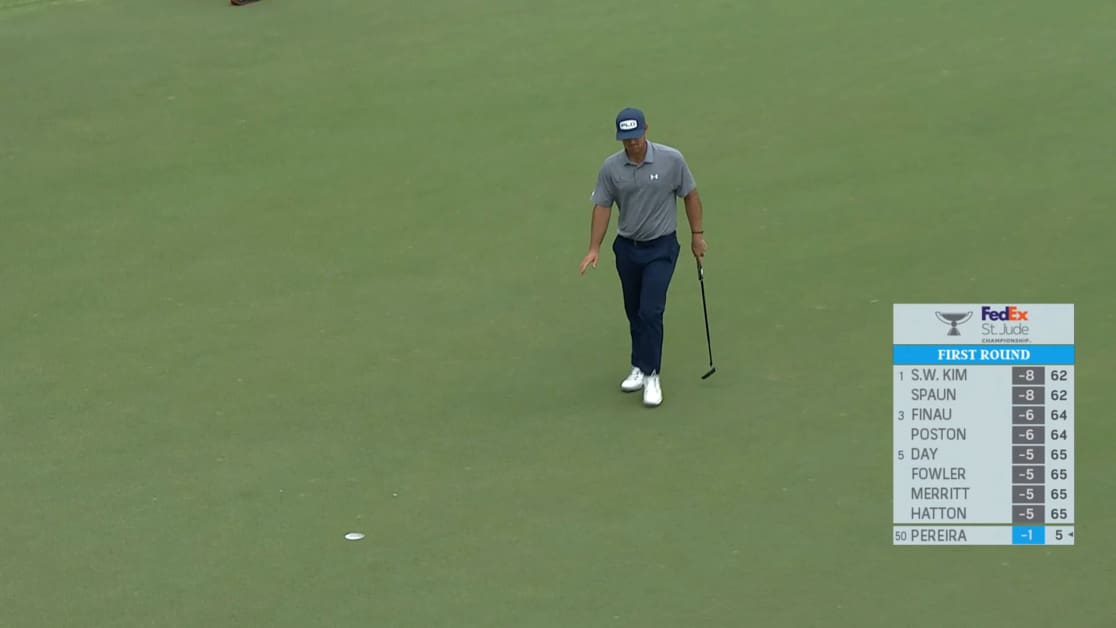 Mito Pereira rolls in 13-foot birdie at FedEx St. Jude Champ
