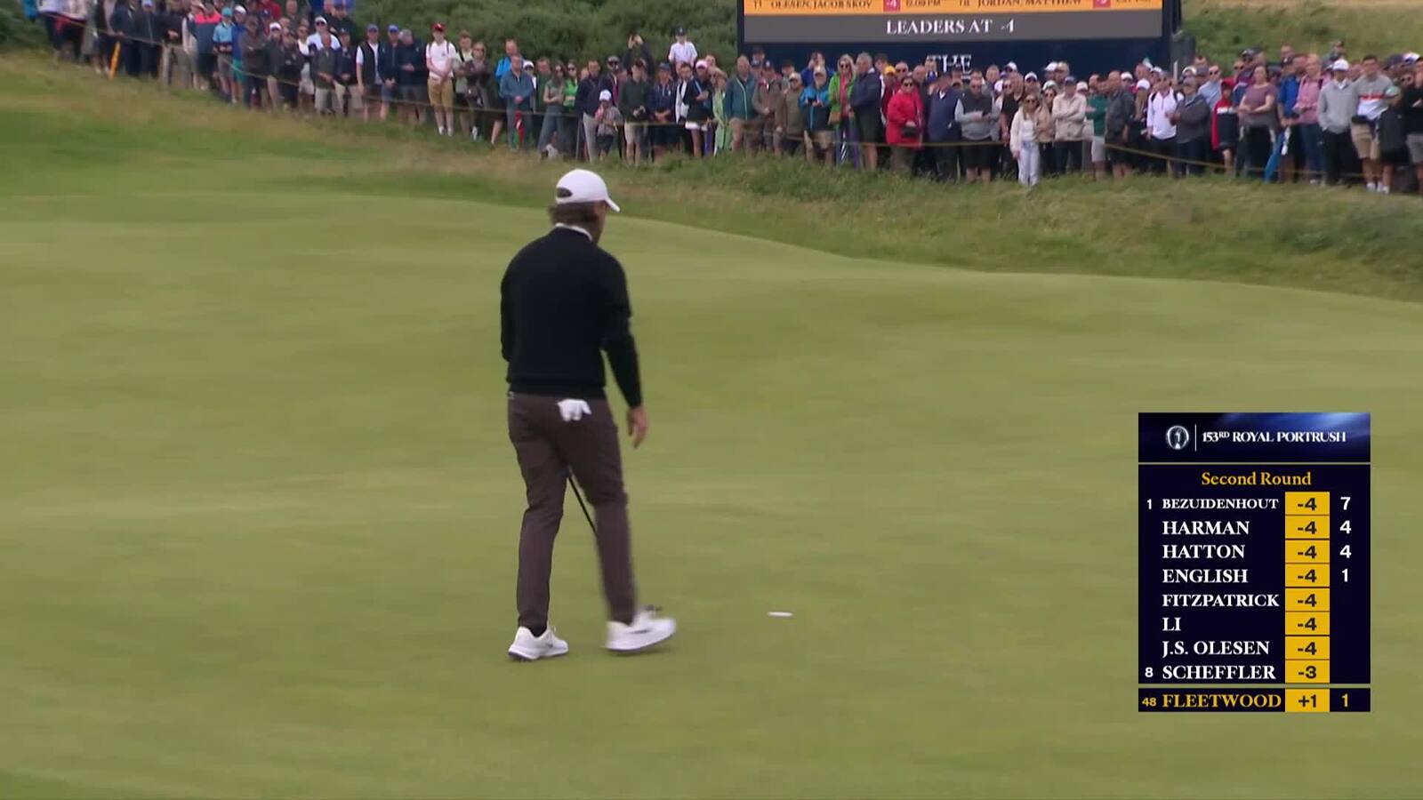 Tommy Fleetwood begins Round 2 with three straight birdies at The Open