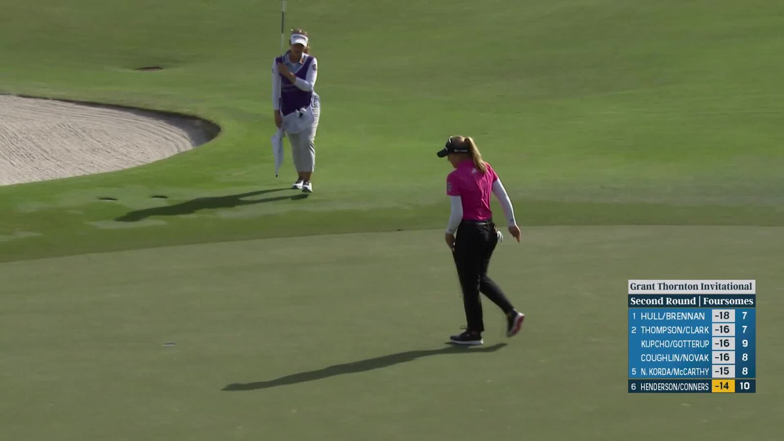 Brooke Henderson rolls in birdie at Grant Thornton