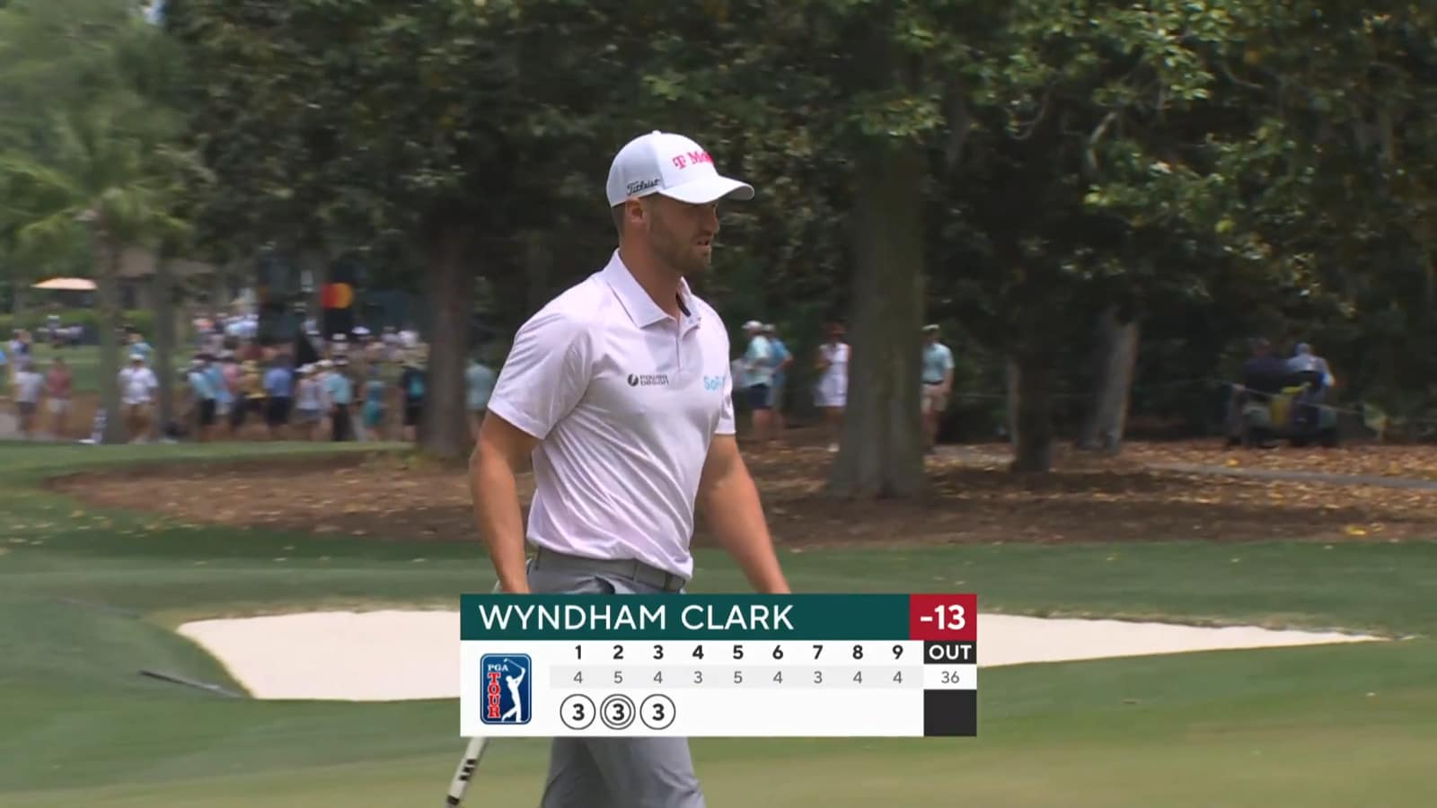 Wyndham Clark sinks a 22-foot birdie putt at RBC Heritage