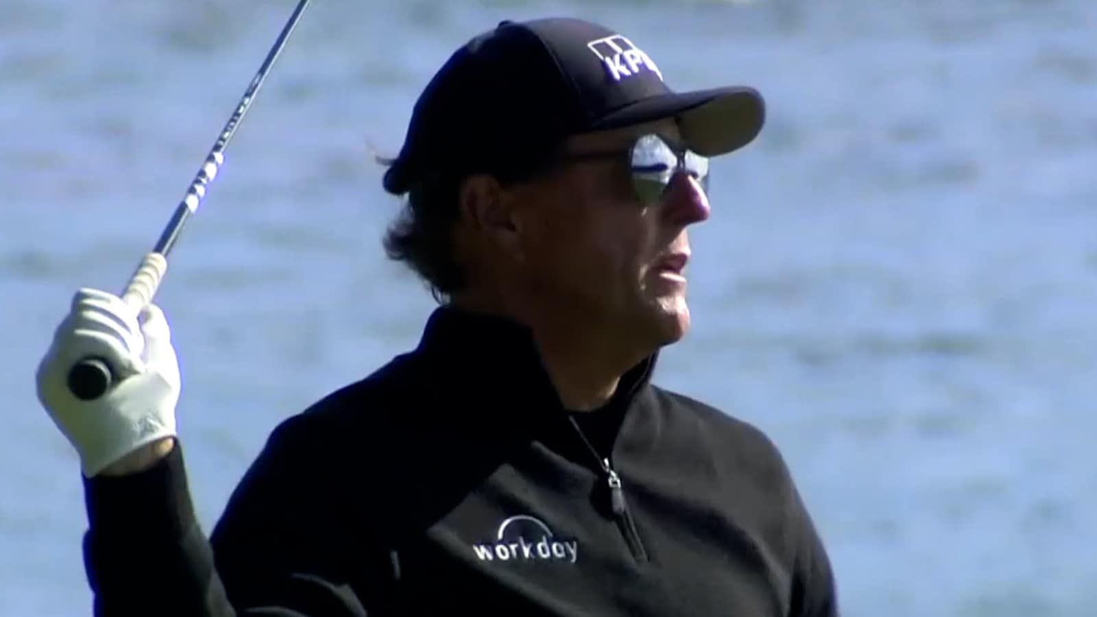 Phil Mickelson takes scenic route on No. 18 at Pebble Beach