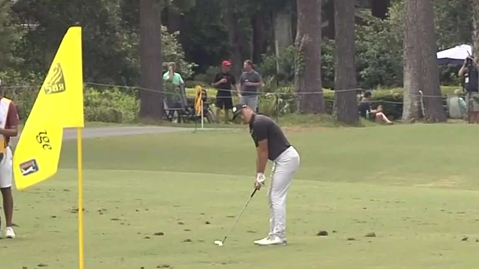Jordan Spieth makes birdie on No. 9 in Round 1 at RBC Heritage