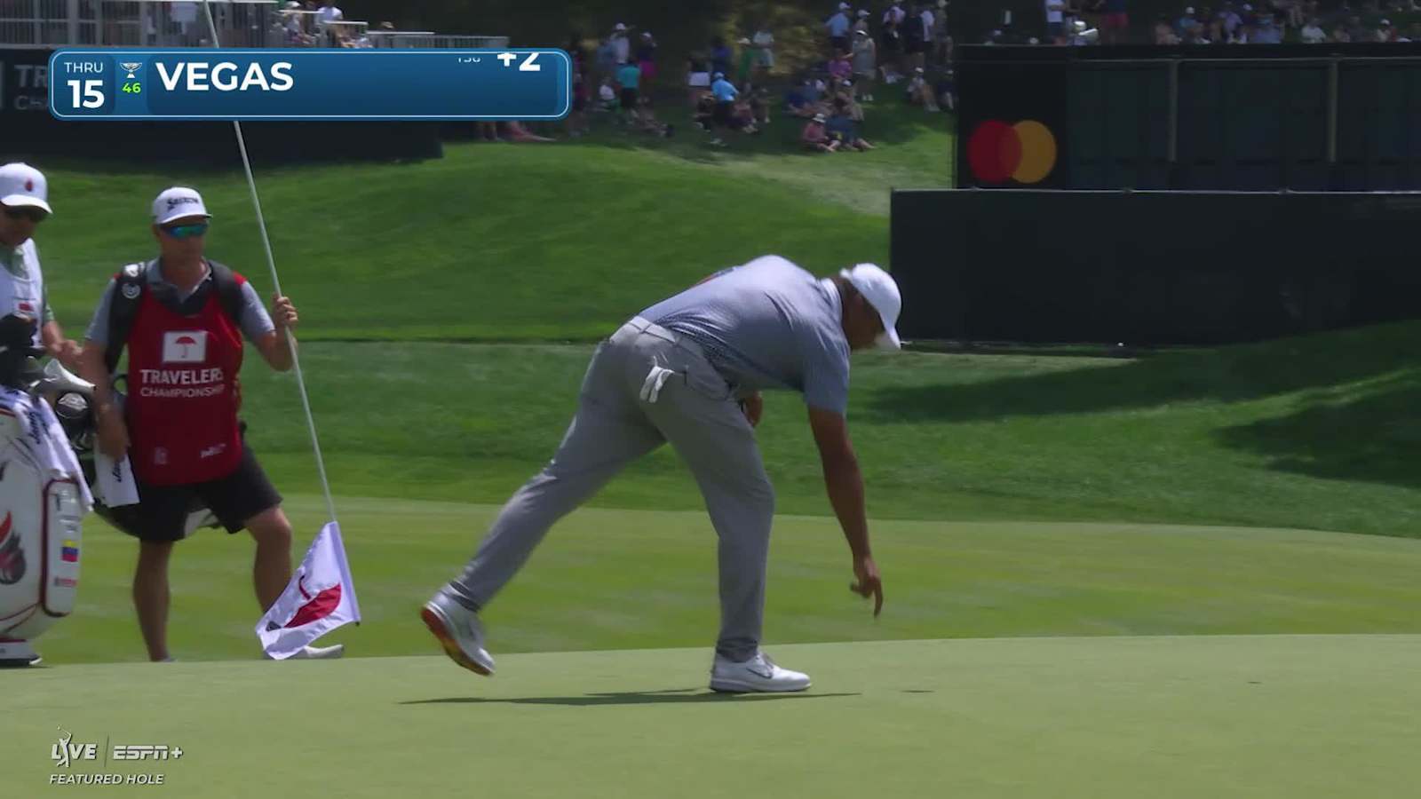 Jhonattan Vegas makes birdie on No. 15 at Travelers