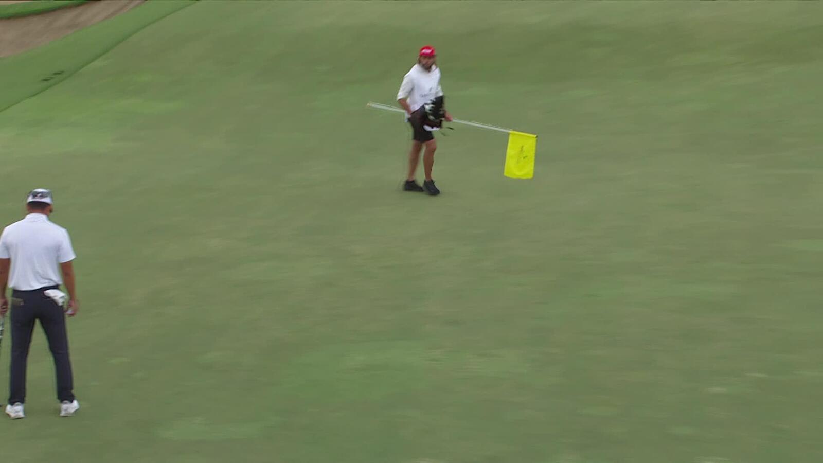 Zecheng Dou sinks 41-foot birdie putt on No. 4 at Sony Open