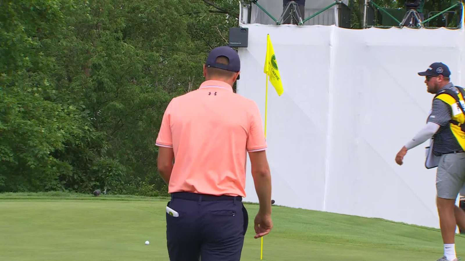 Jordan Spieth makes birdie on No. 14 at John Deere